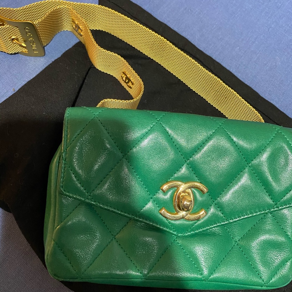 CHANEL BELT BAG